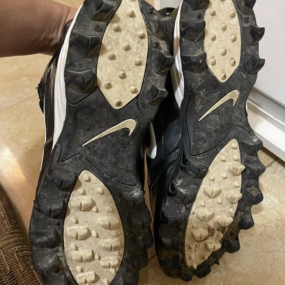 Mens  Football Shoes sneakers Black White Lace Up Size 13 - Picture 4 of 7